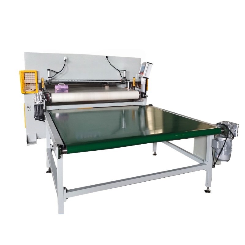 <b>自动输送带送料裁断机</b>