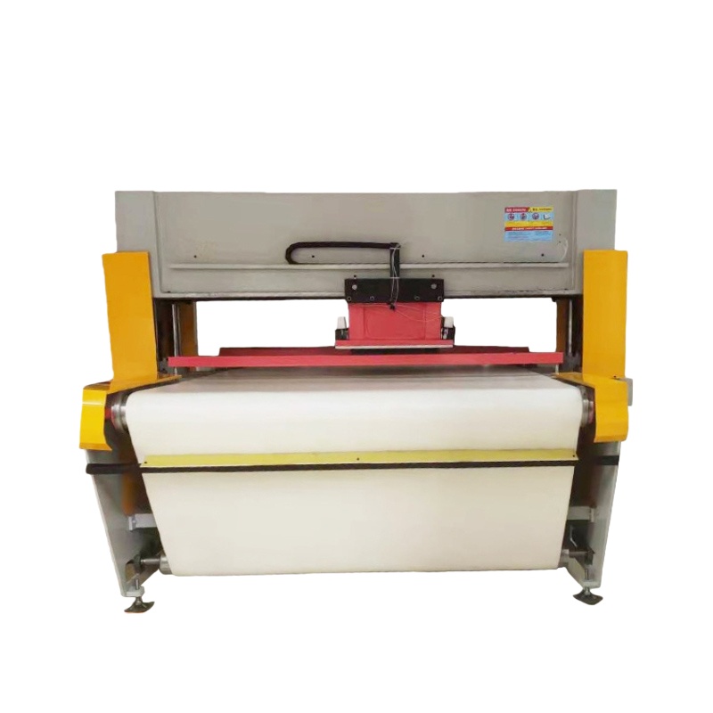 <b>全自动输送带移动头裁断机</b>