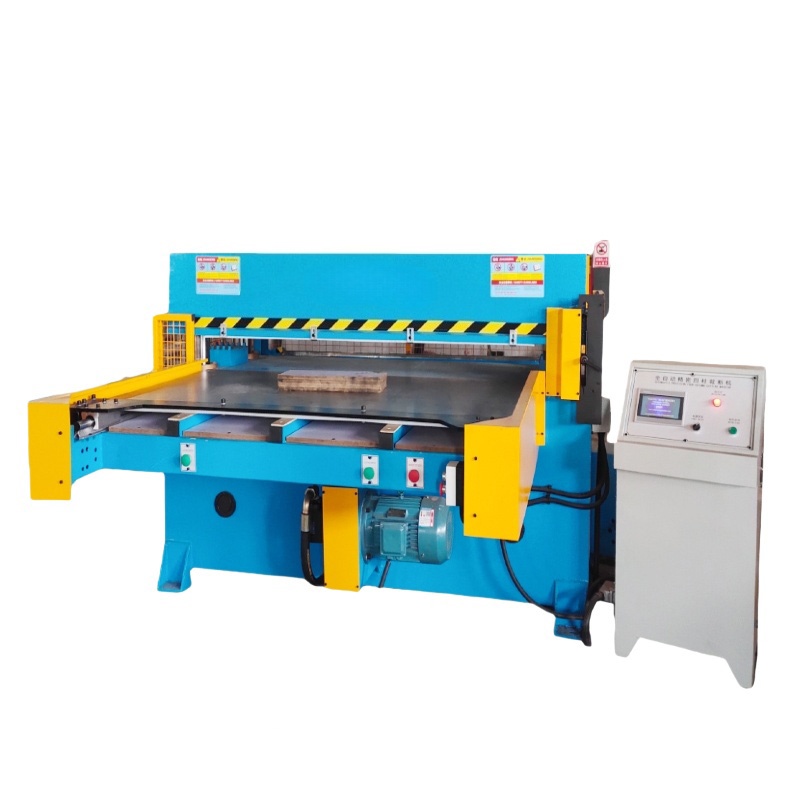 <b>全自动精密四柱裁断机</b>