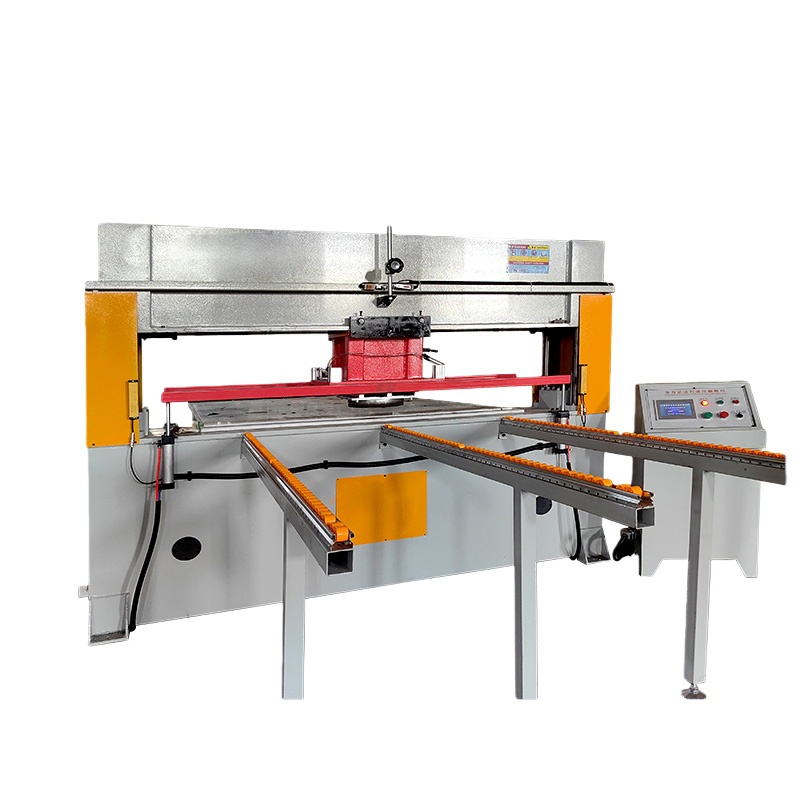 <b>移动头整板送料裁断机</b>